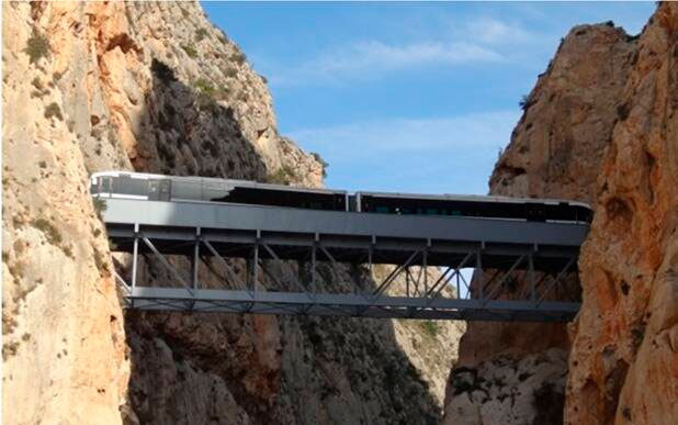 Comienza el desmontaje del viaducto del Mascarat, de la l�nea 9 de Tram de Alicante