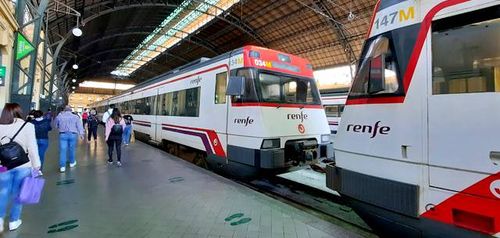 Restablecidas las l�neas C5 y C6 de Cercan�as de Valencia