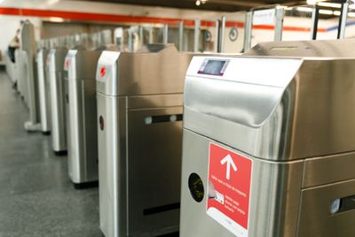 El billete único de transporte público estará operativo en España en 2026