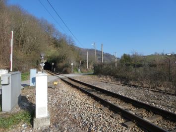 Supresi�n de dos pasos a nivel en Mieres, en la l�nea de ancho m�trico Trubia-Collanzo