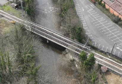 A licitaci�n el refuerzo del puente met�lico sobre el r�o Trubia en Oviedo