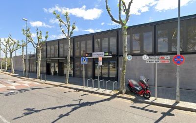A licitaci�n la instalaci�n de nuevos cerramientos para la l�nea ferroviaria del Vall�s, en Barcelona