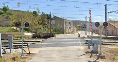 Adjudicada la renovaci�n y mejora de trece pasos a nivel en la provincia de Guadalajara