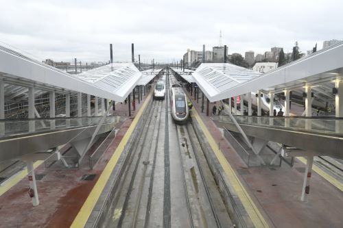 Nueva pasarela para mejorar el acceso a las v�as de alta velocidad en Madrid Chamart�n-Clara Campoamor