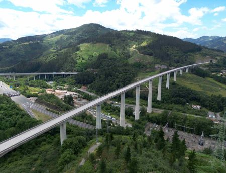 Se adjudica la redacci�n del proyecto para montar las v�as en el ramal guipuzcoano de la Y Vasca