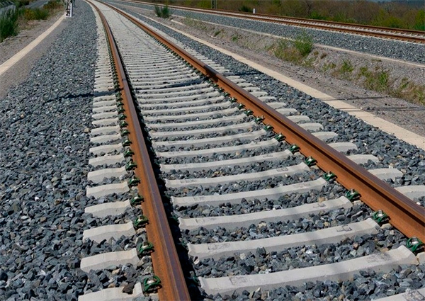 Inversi�n de 17,6 millones para fresado del carril en un tramo de 636 kil�metros de v�as
