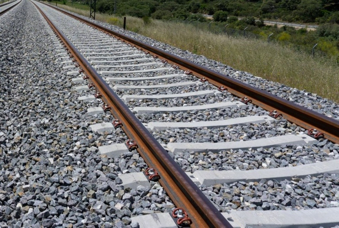 Licitaci�n del suministro de balasto para montar la segunda v�a del tramo Medina del Campo-Zamora