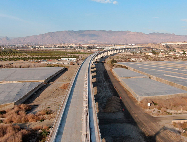 Inversiones de 9,6 millones en contratos para el montaje de v�a de la alta velocidad Murcia-Almer�a