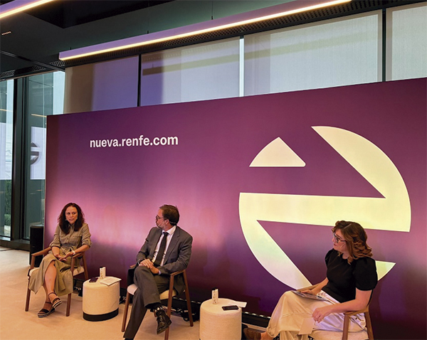 Renfe lanza un nuevo sistema de venta de billetes y renueva su imagen 