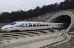 China reducirá la velocidad máxima de los trenes de 350 a 300 km/h