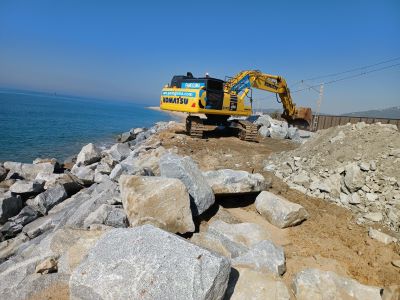 Protecci�n de la infraestructura en la localidad barcelonesa de Santa Susana