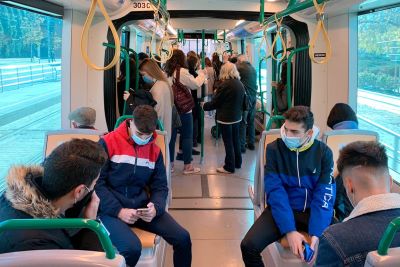 Los metros de Granada y Metro de Mlaga aplican descuentos superiores al 30 por ciento