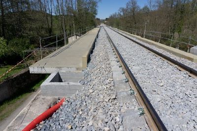 Ejecutado o contratado el 84 por ciento del plan de renovaci�n de la l�nea Orense-Monforte de Lemos-Lugo
