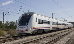 Renfe incorpora cuatro nuevas unidades de la serie 449 para el servicio Barcelona-Gerona-Porrt Bou 