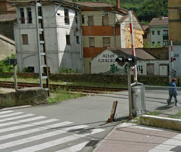 Adjudicadas obras de mejora de la protecci�n en tres pasos a nivel de la red de ancho m�trico de Asturias