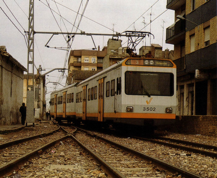 Metrovalencia. Trenes fuera de circulación: Alcoyana (Macosa renovada): Tren eléctrico que circuló en FGV entre 1-1-87 y 1995