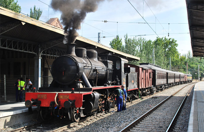 Locomotora Baldwin 140 con la composición del tren de la fresa (Aranjuez). Foto: Alberto de Juan