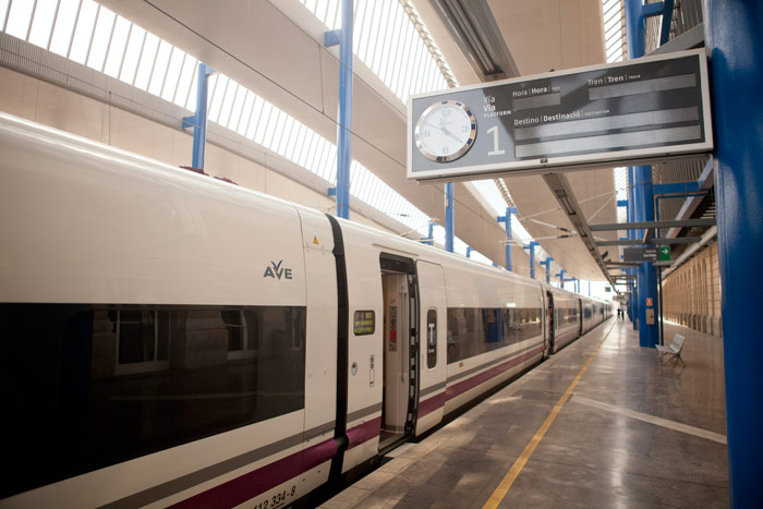 El tren recala en Lleida-Pirineus