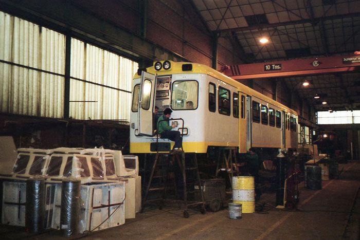 A principios de los años noventa, CAF modernizó las unidades diesel MAN heredados por FGV de Feve. Foto Juanjo Olaizola Elordi