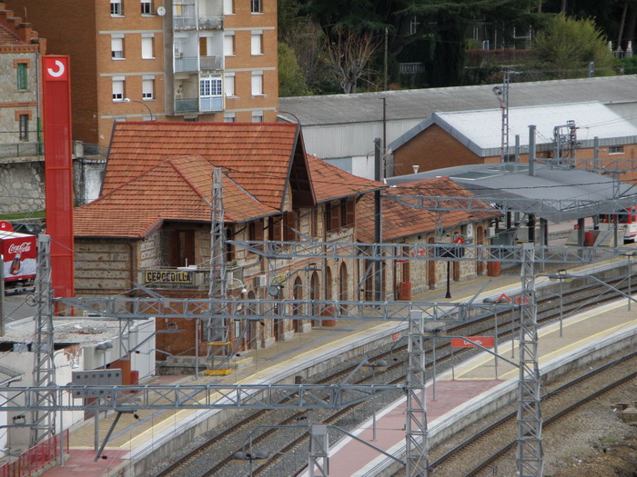 Vista del conjunto de la estación de Cercedilla lado Segovia