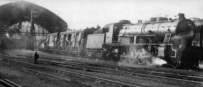 Locomotora 1700 MZA en la madrileña estación de Atocha.
