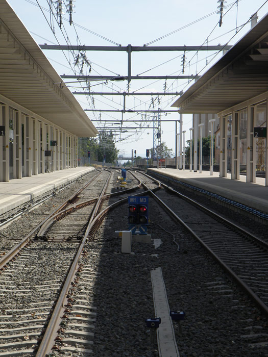 Las dos v�as de ancho est�ndar para trenes de alta velocidad