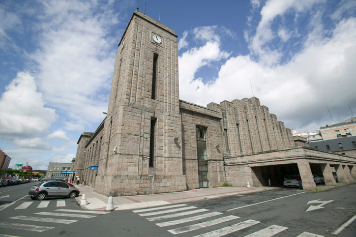 Fachada principal de la estación