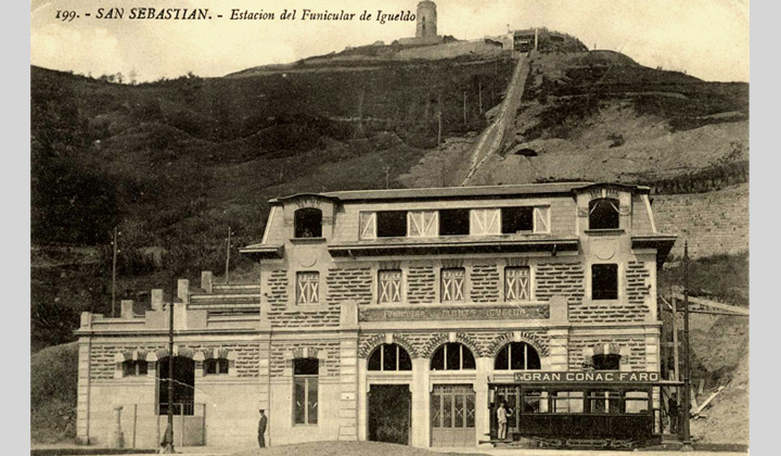Vista del funicular de Igueldo en sus primeros años de servicio.