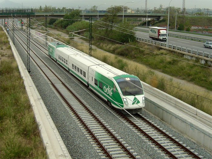 Tren en pruebas en la línea de alta velocidad Barcelona - Vilafant. Foto: Marc Llinàs Pons