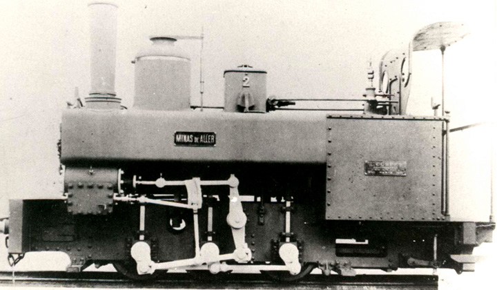 Foto de fábrica de la segunda locomotora del lote de las Corpet de la Sociedad Hullera Española. Archivo Museo del Ferrocarril de Asturias