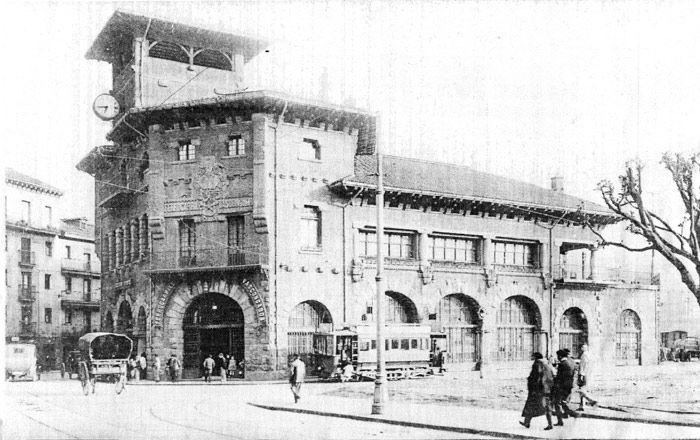 Hace un siglo, los tranvías urbanos de Bilbao también efectuaban parada en la estación de Atxuri. Archivo EuskoTren/Museo Vasco del Ferrocarril