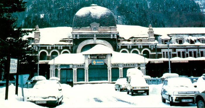 Se anuncia en 1994 que la estación de Canfranc estará completamente rehabilitada en 1996.