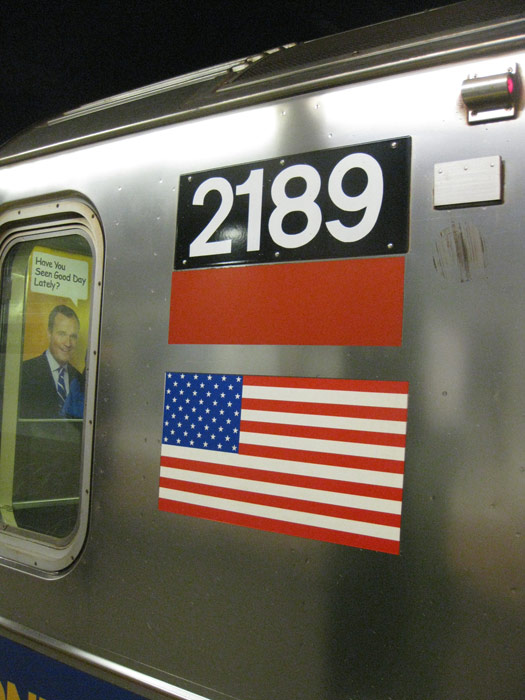 La bandera de las barras y estrellas, un motivo repetido en el subterráneo neoyorkino