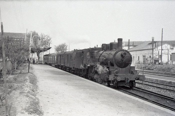 Tren que cubría el servicio de cercanías entre Valencia y Sagunto. 5 de abril de 1961. 