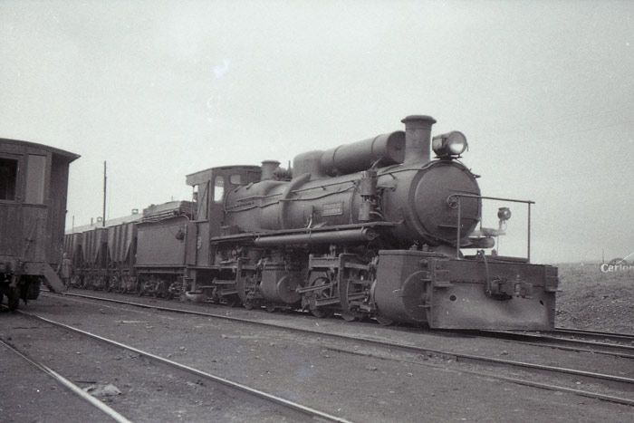 Llegada al Puerto Escandón de un tren cargado, encabezado por una locomotora articulada Mallet. 6 de abril de 1961. 