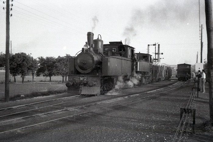 Doble tracción del tren de Utrillas fotografiada en las cercanías de Zaragoza. 8 de abril de 1961. 